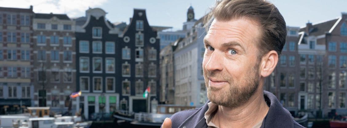 'Rutger Castricum confronteerde zijn uitkeringtrekkers op vakantie met humor, maar ze moeten niet te ver gaan'